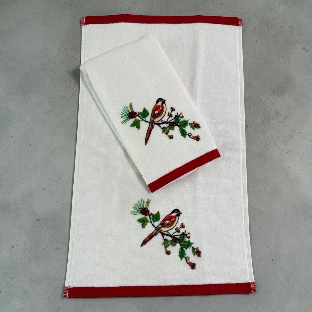Lenox Winter Song Birds Christmas Fingertip Towels‎ Holly Pine Bough Set of 2
